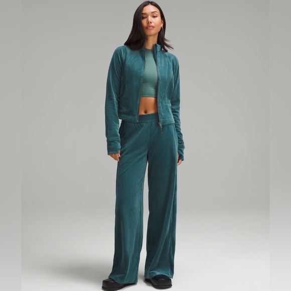 Lululemon Scuba Velvet Cord Jacket - Picture 1 of 4